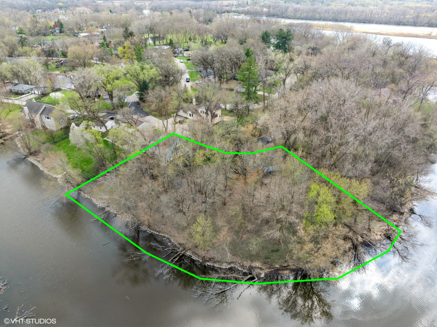 104 Channel Drive, Port Barrington, IL 60010