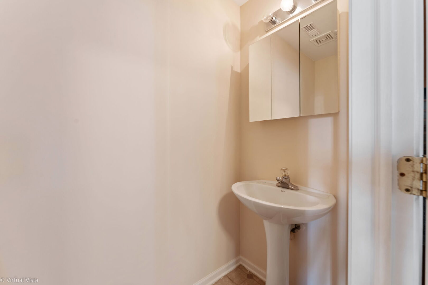 1551 Glacier Trail, Carpentersville, IL 60110