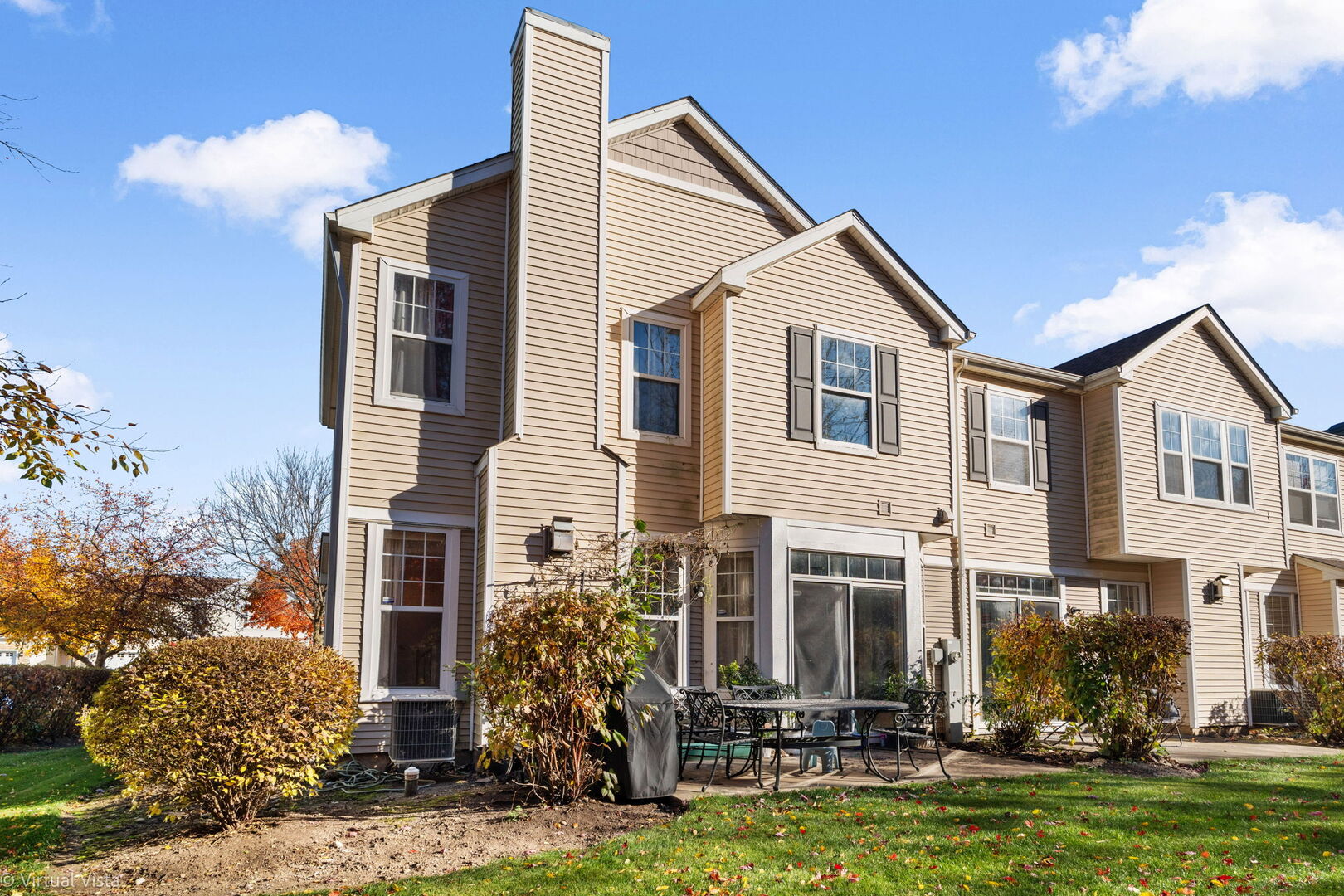 1551 Glacier Trail, Carpentersville, IL 60110