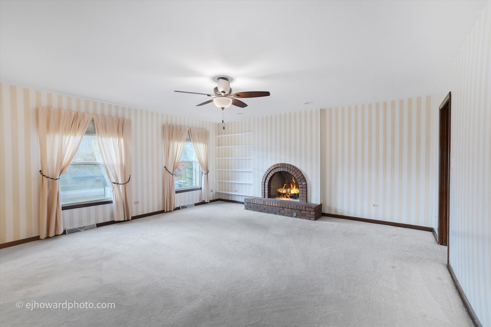 6142 Ivy Drive, Lisle, IL 60532