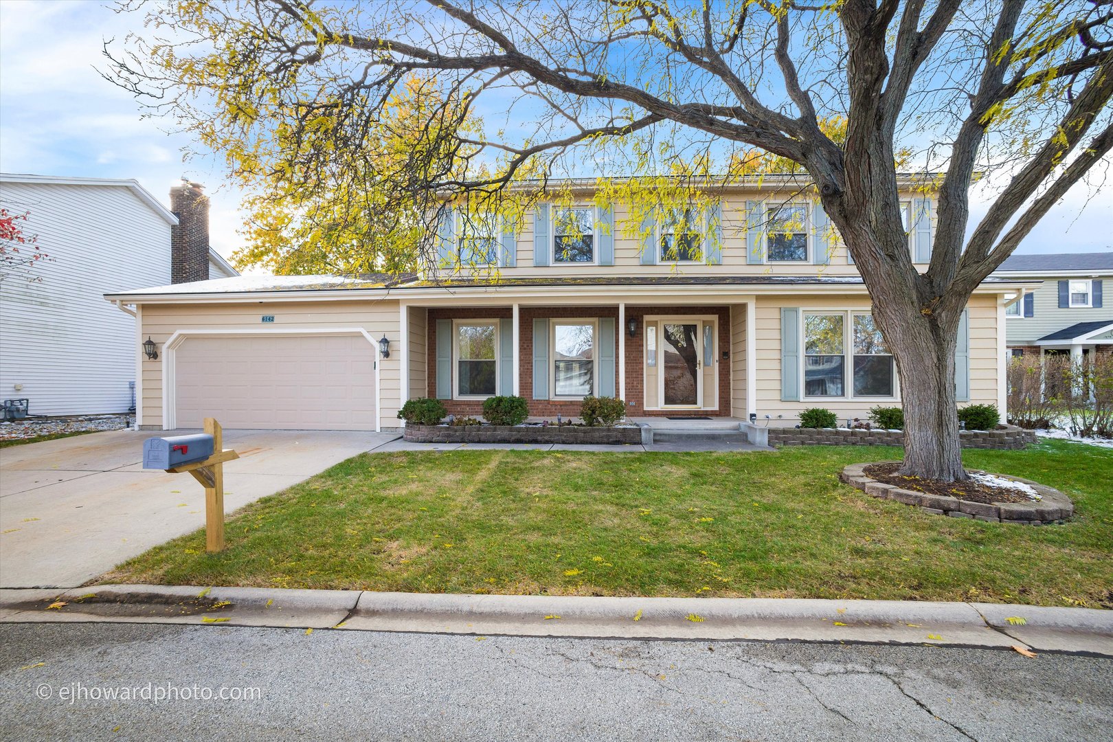 6142 Ivy Drive, Lisle, IL 60532