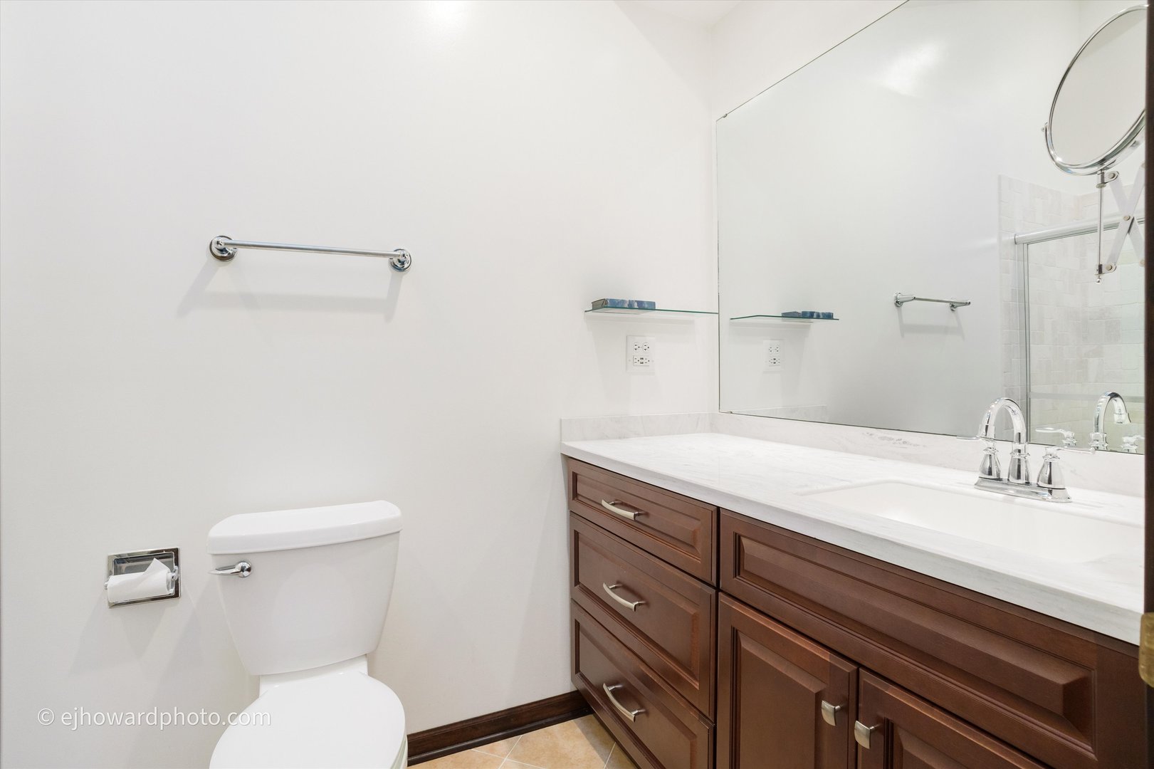 6142 Ivy Drive, Lisle, IL 60532