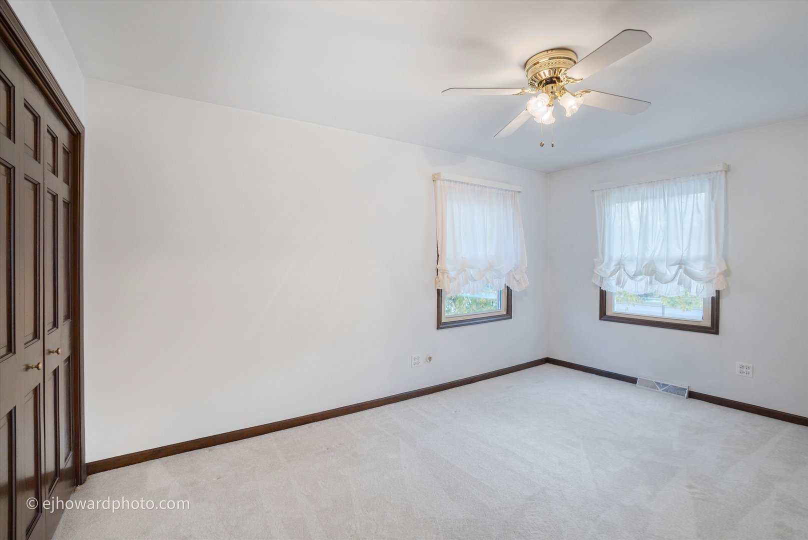 6142 Ivy Drive, Lisle, IL 60532