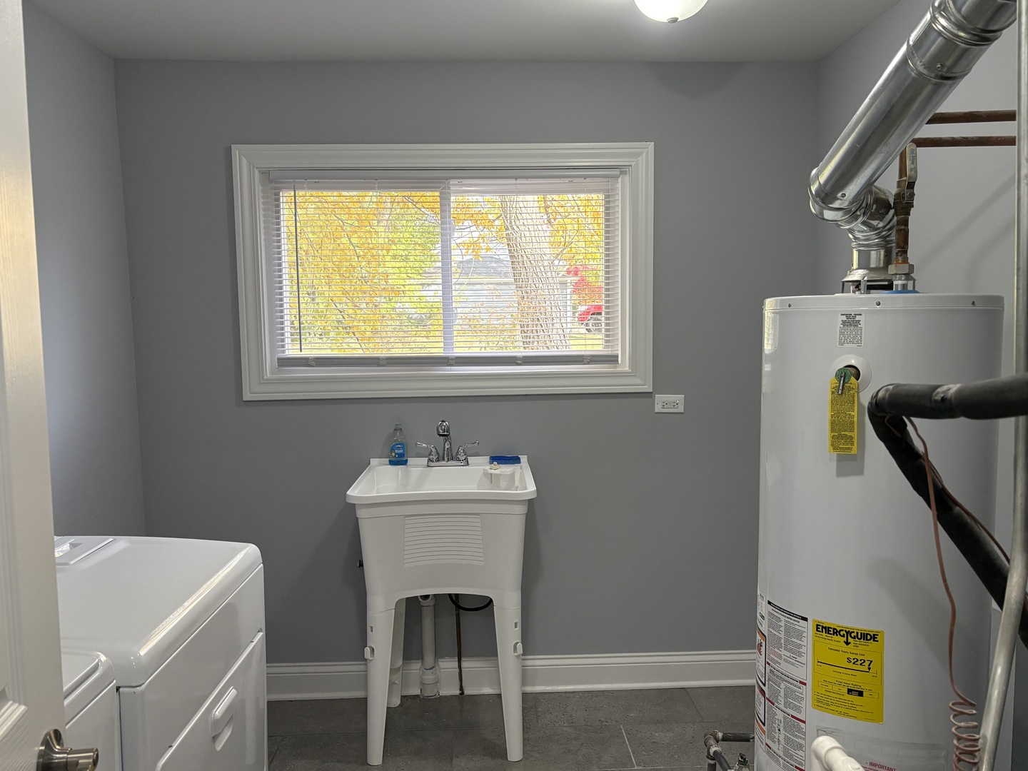 5517 Essex Road, Lisle, IL 60532