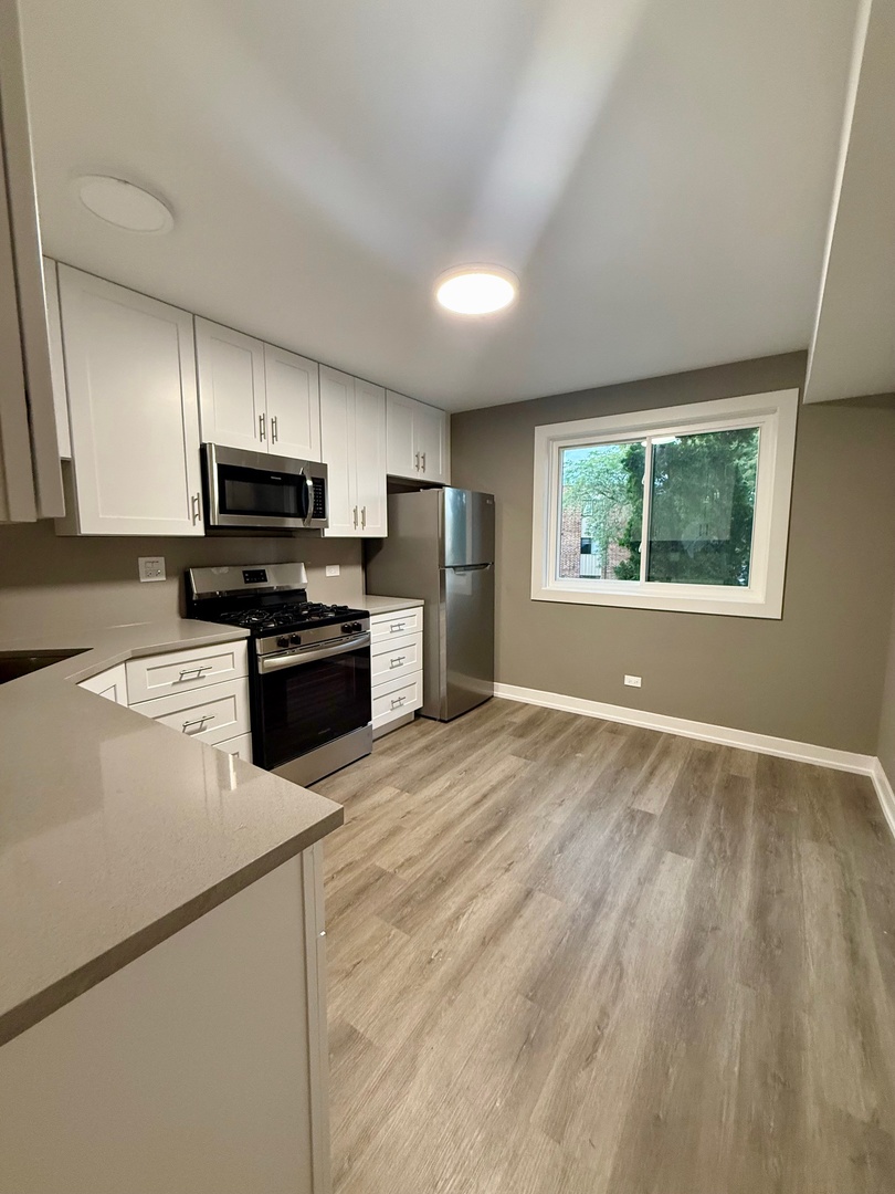 1322 E Ports O Call Drive #1W, Palatine, IL 60074