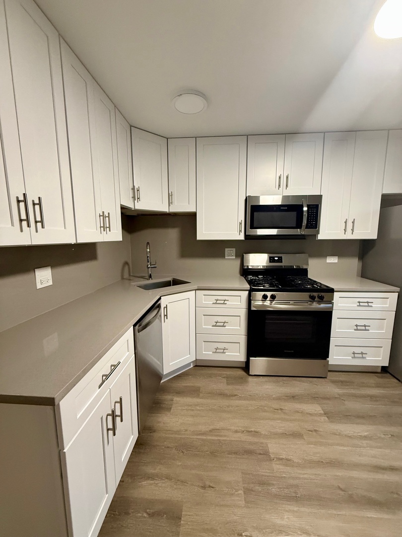 1322 E Ports O Call Drive #1W, Palatine, IL 60074