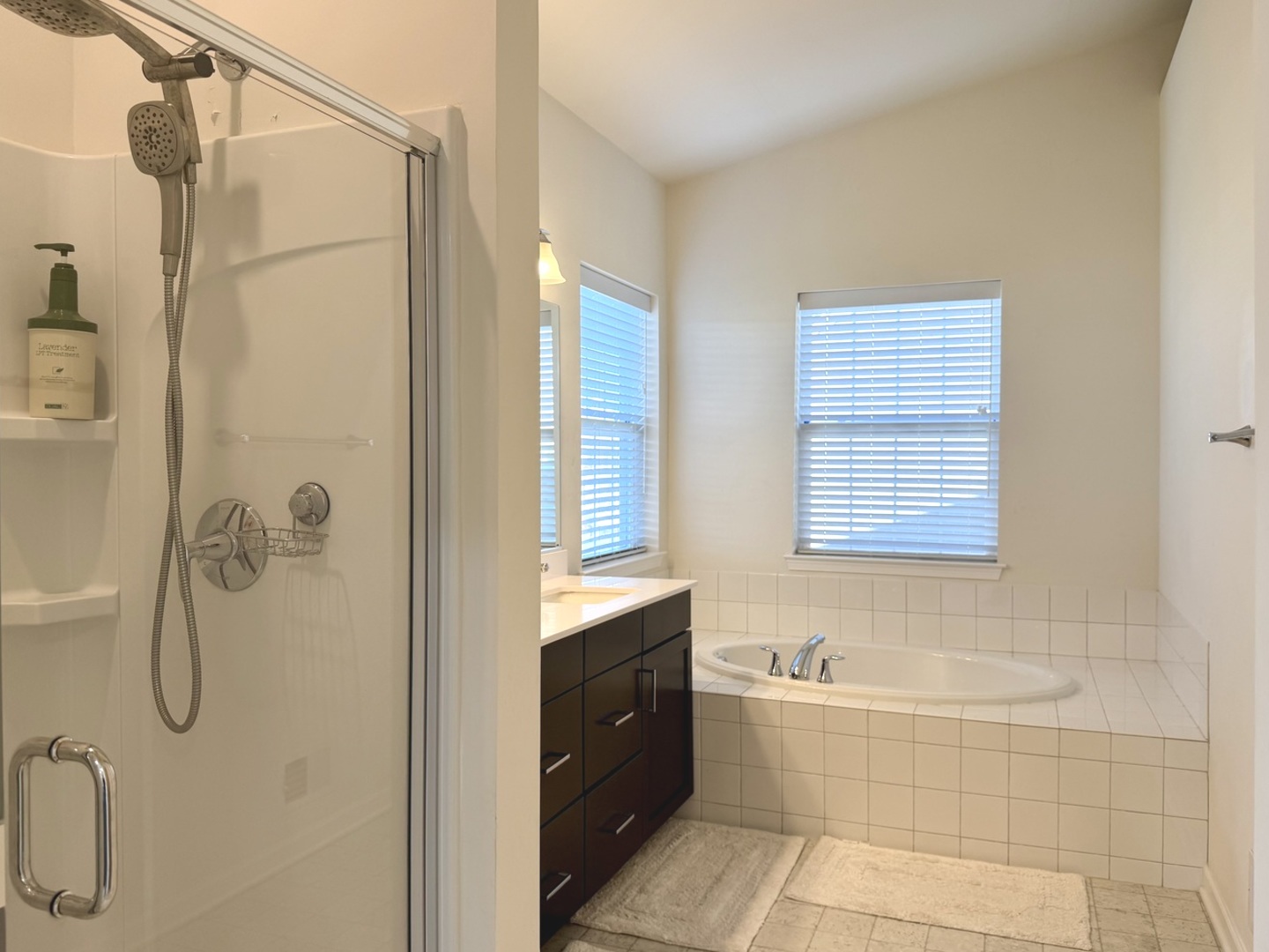 3660 Thornhill Drive, Elgin, IL 60124