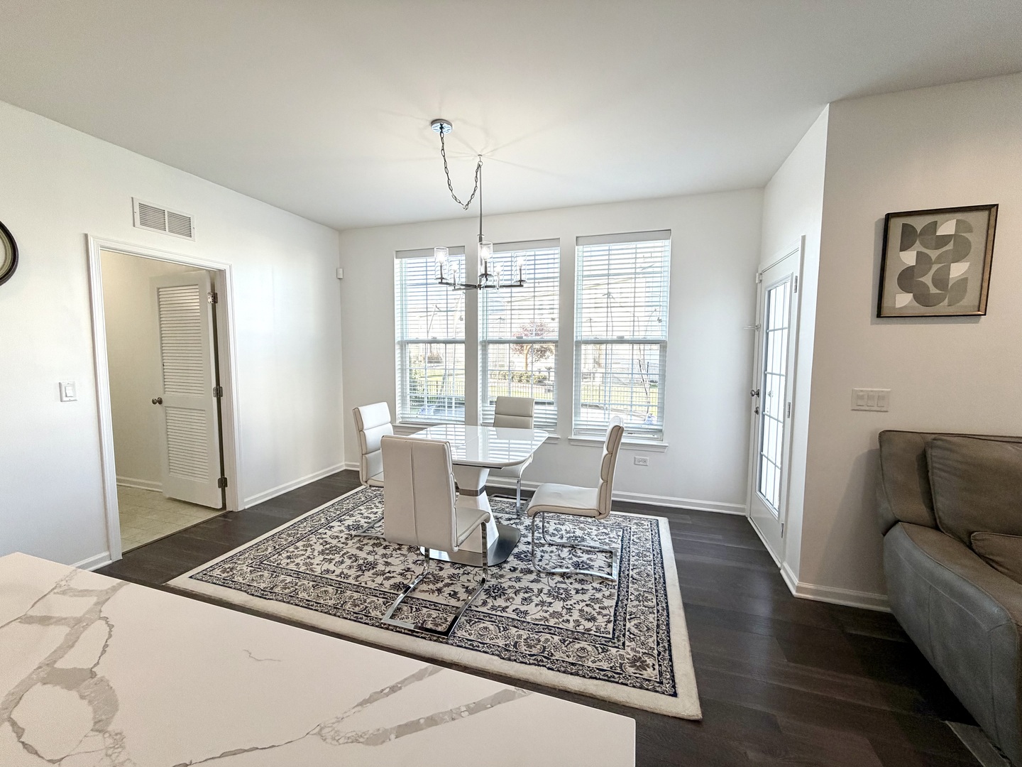 3660 Thornhill Drive, Elgin, IL 60124