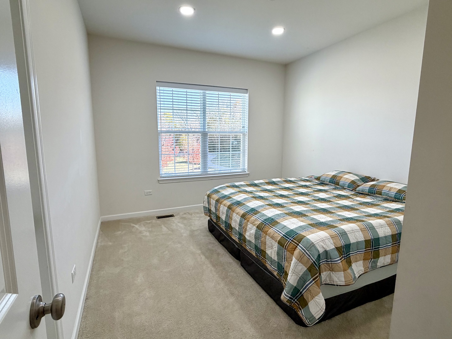 3660 Thornhill Drive, Elgin, IL 60124