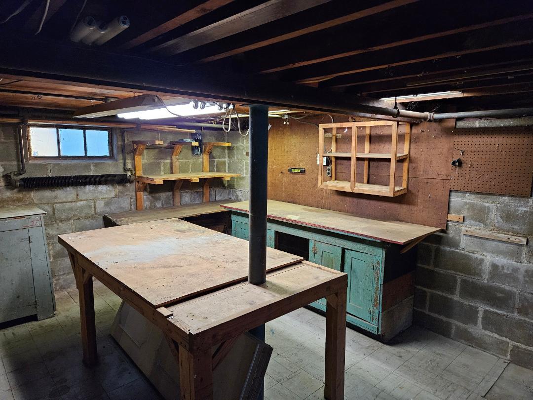 514 Mineral Springs Drive, McHenry, IL 60051