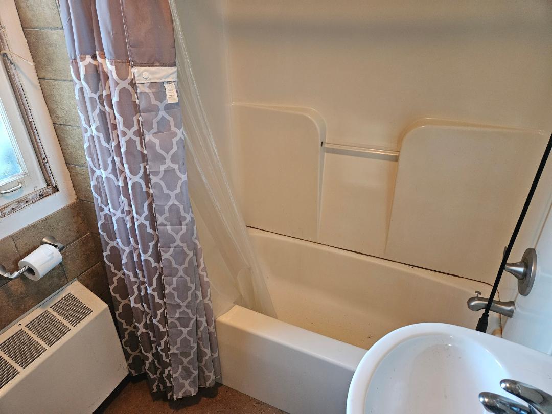 514 Mineral Springs Drive, McHenry, IL 60051