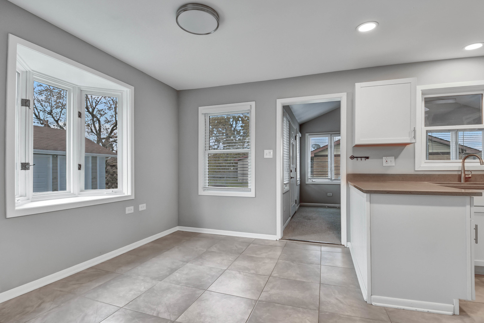 9417 S 76th Court, Hickory Hills, IL 60457