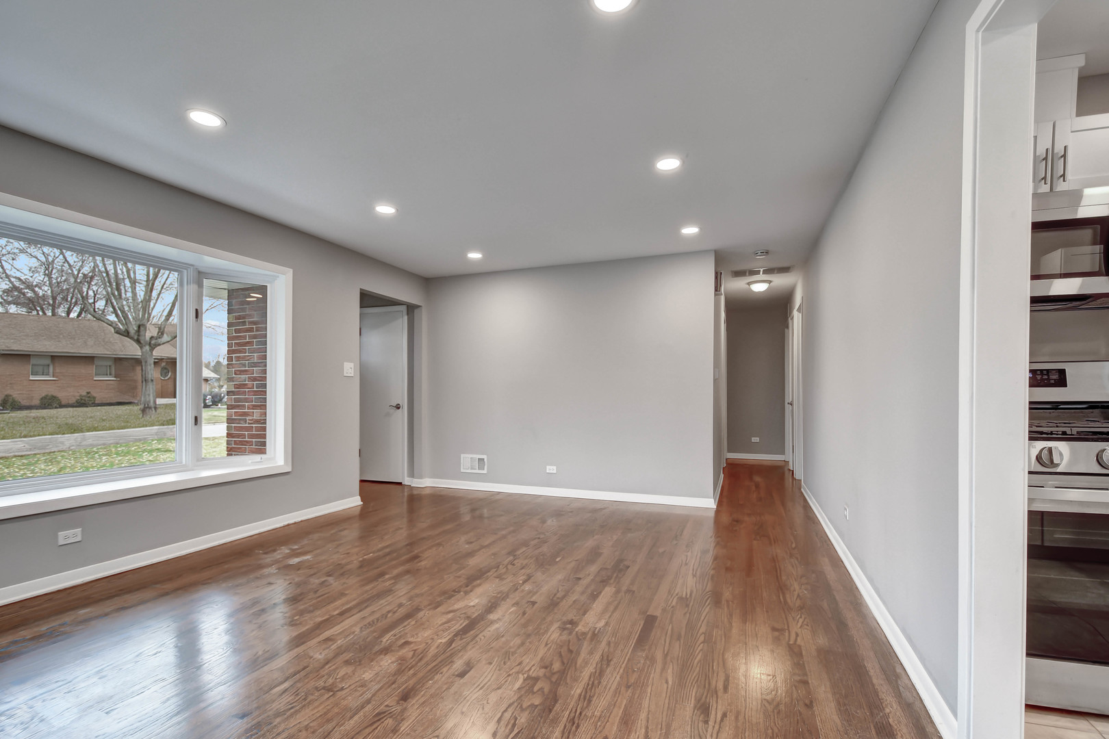 9417 S 76th Court, Hickory Hills, IL 60457