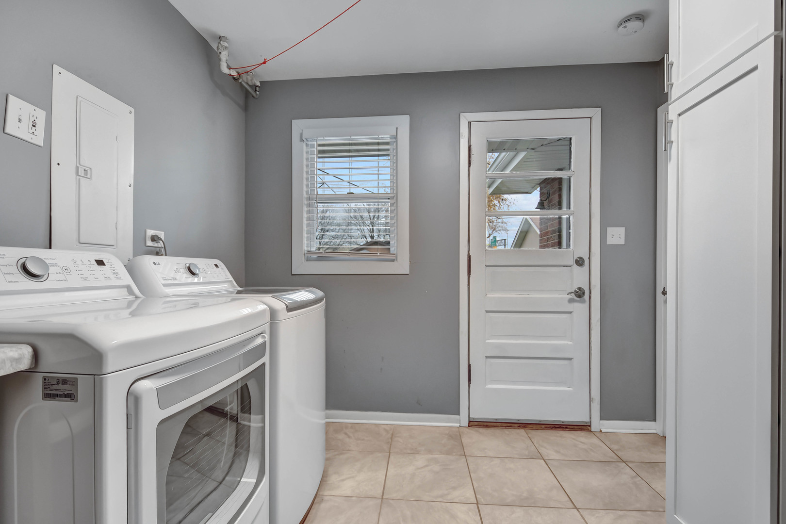 9417 S 76th Court, Hickory Hills, IL 60457