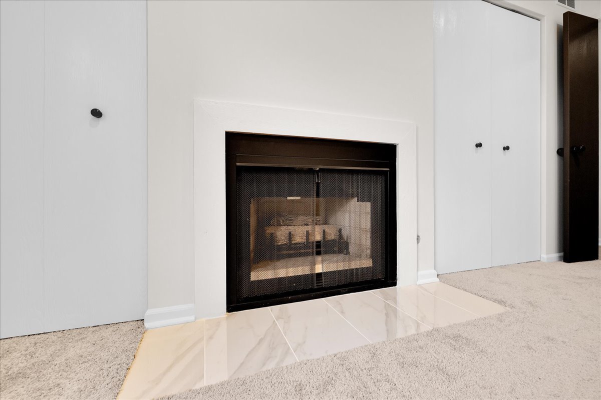 1785 Grosvenor Circle #A, Wheaton, IL 60189