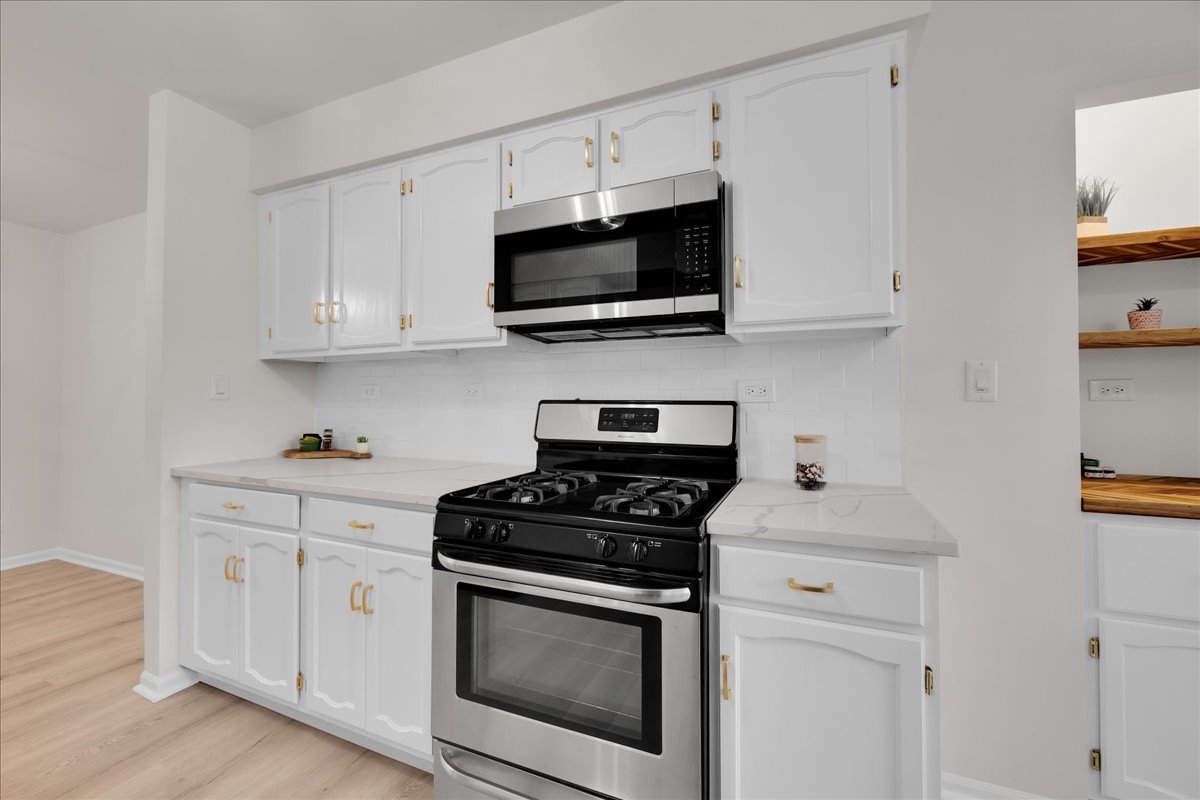 1785 Grosvenor Circle #A, Wheaton, IL 60189