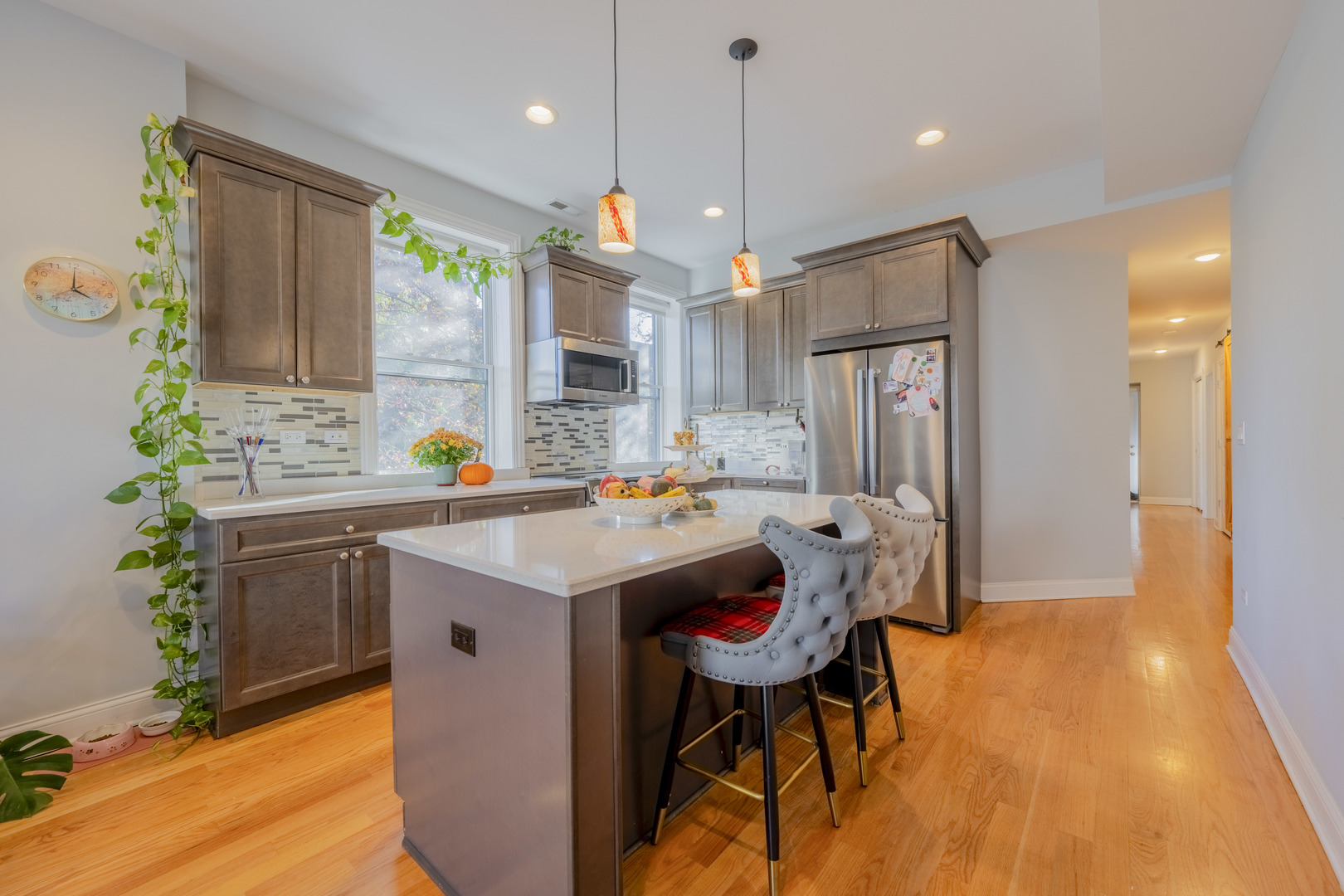 2056 N Damen Avenue #2, Chicago, IL 60647