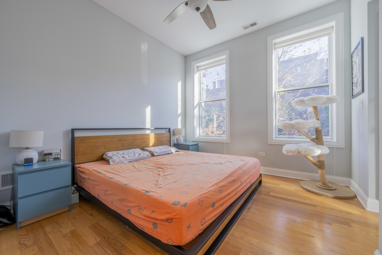 2056 N Damen Avenue #2, Chicago, IL 60647