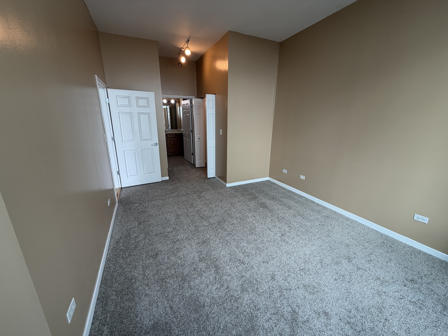 1600 S Indiana Avenue #1407, Chicago, IL 60616