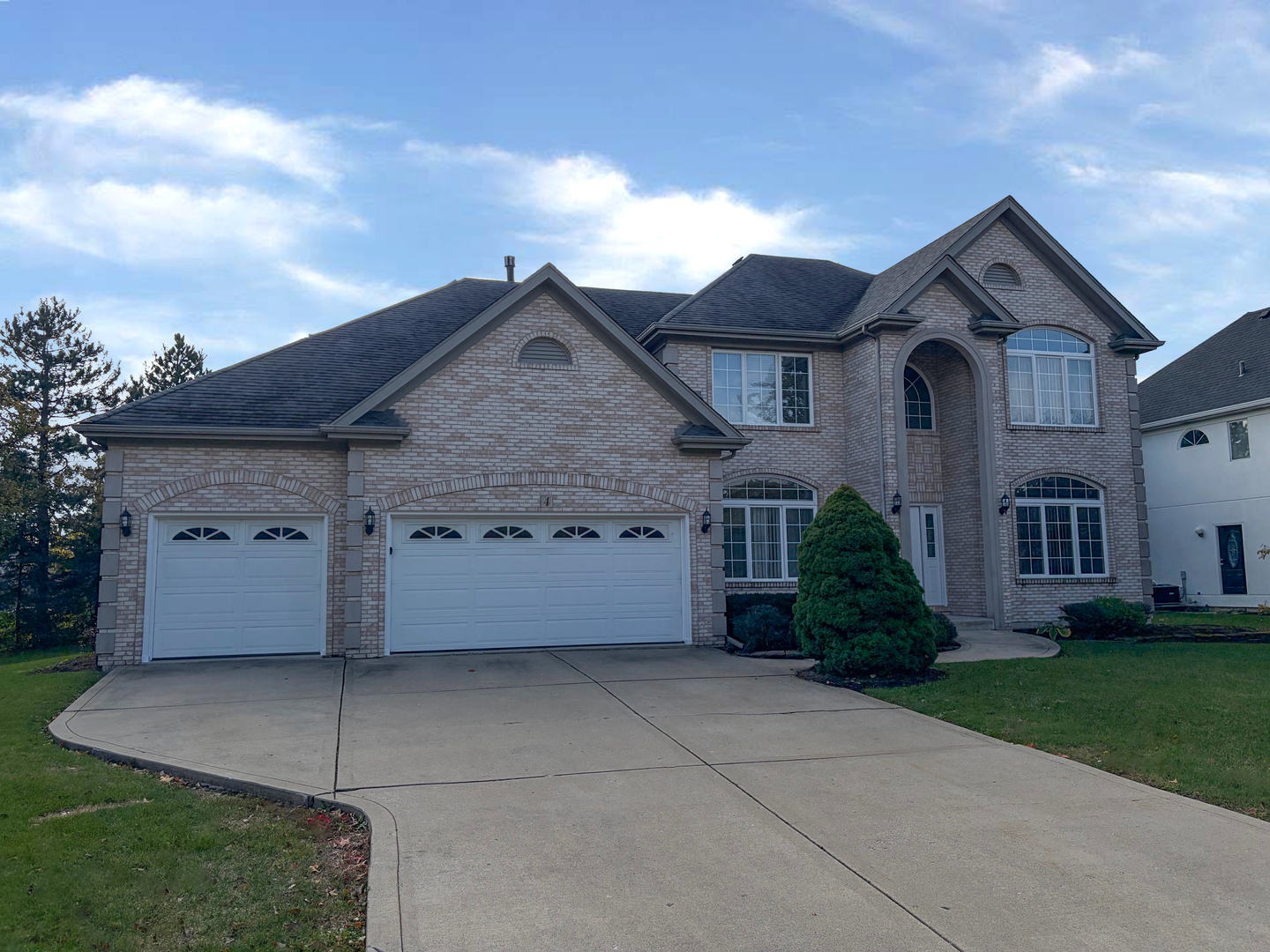 4 Alleghany Court, Bolingbrook, IL 60440