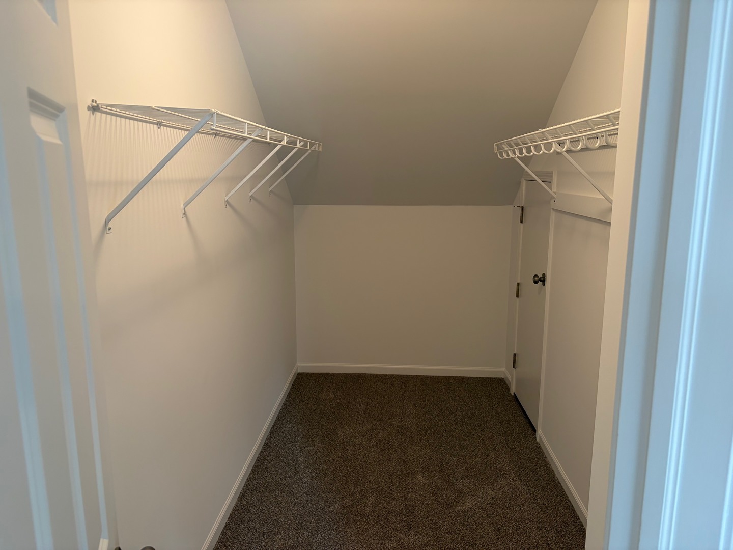 4 Alleghany Court, Bolingbrook, IL 60440