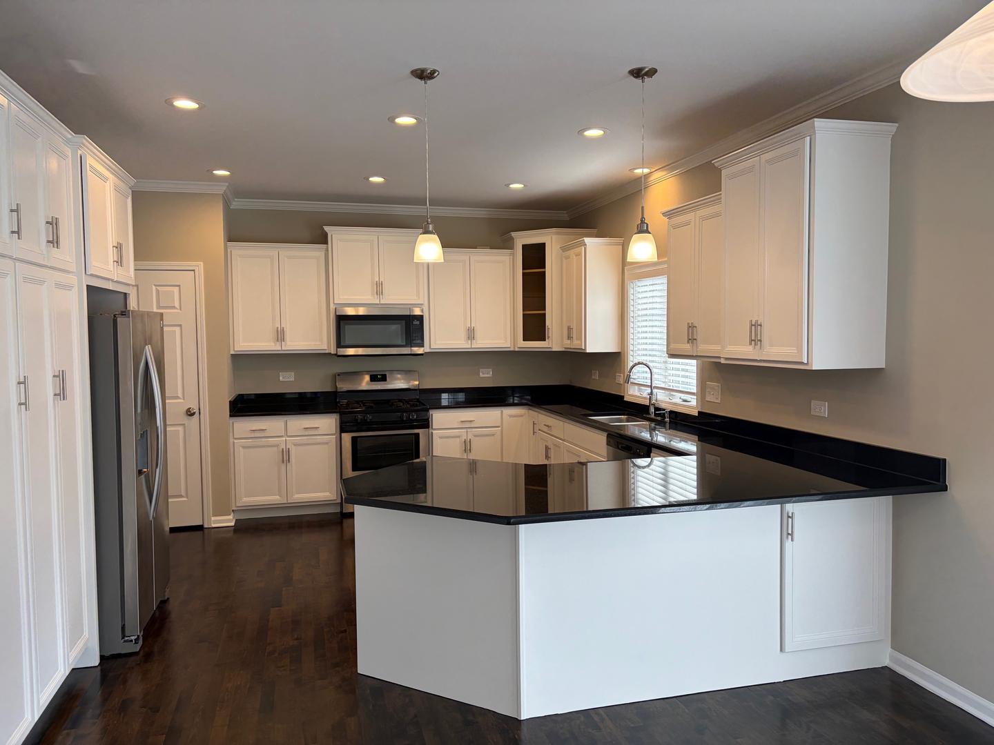 4 Alleghany Court, Bolingbrook, IL 60440