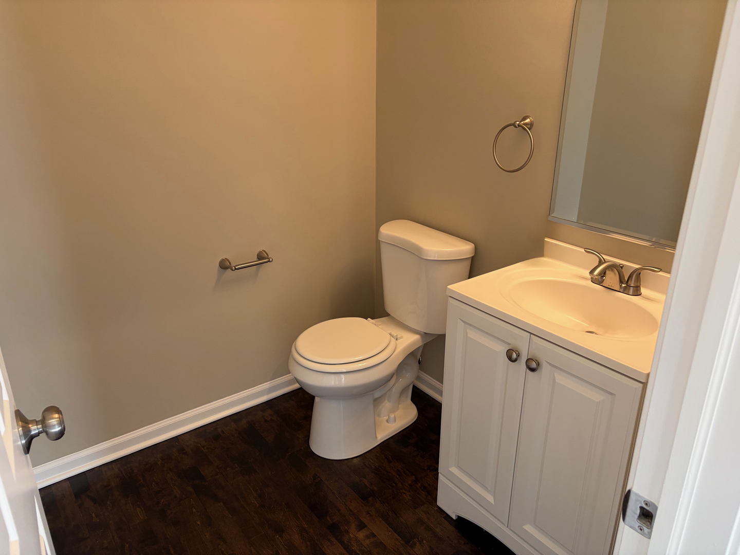 4 Alleghany Court, Bolingbrook, IL 60440