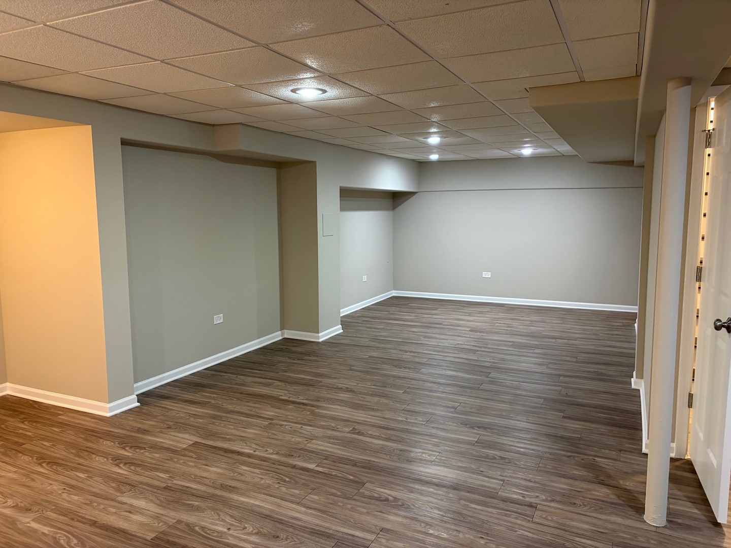 4 Alleghany Court, Bolingbrook, IL 60440