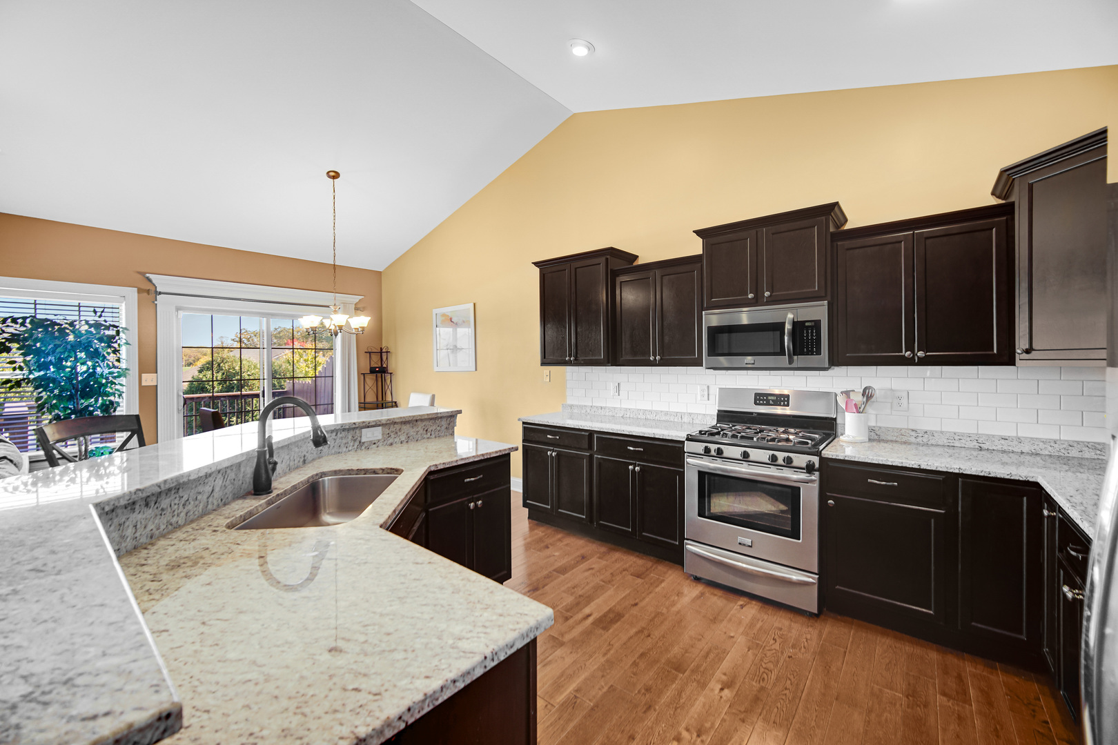 3002 Winter Garden Drive, Valparaiso, IN 46385