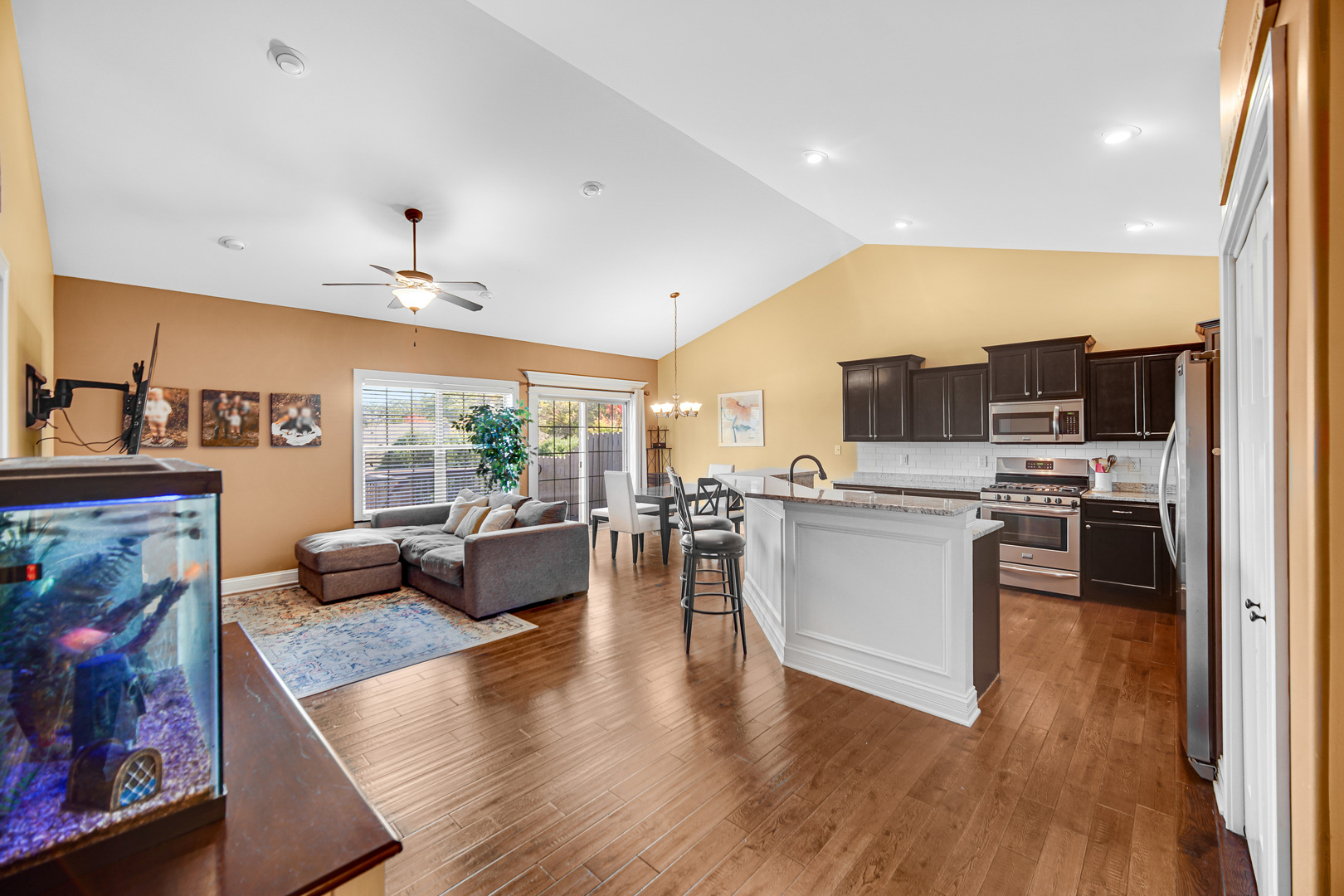 3002 Winter Garden Drive, Valparaiso, IN 46385