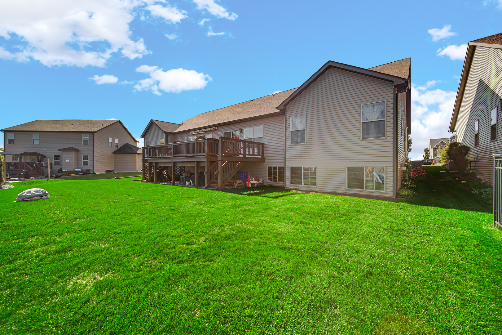 3002 Winter Garden Drive, Valparaiso, IN 46385