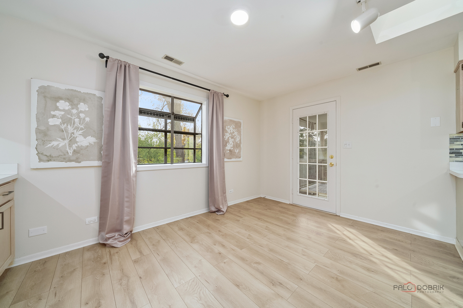 970 Ivy Lane #C, Deerfield, IL 60015