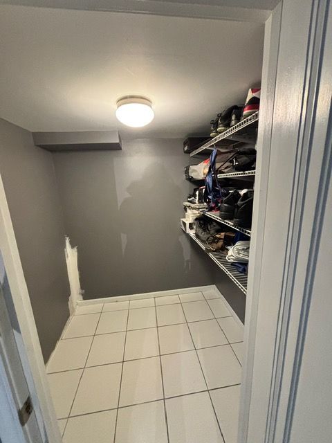 1932 Newcastle Avenue, Westchester, IL 60154