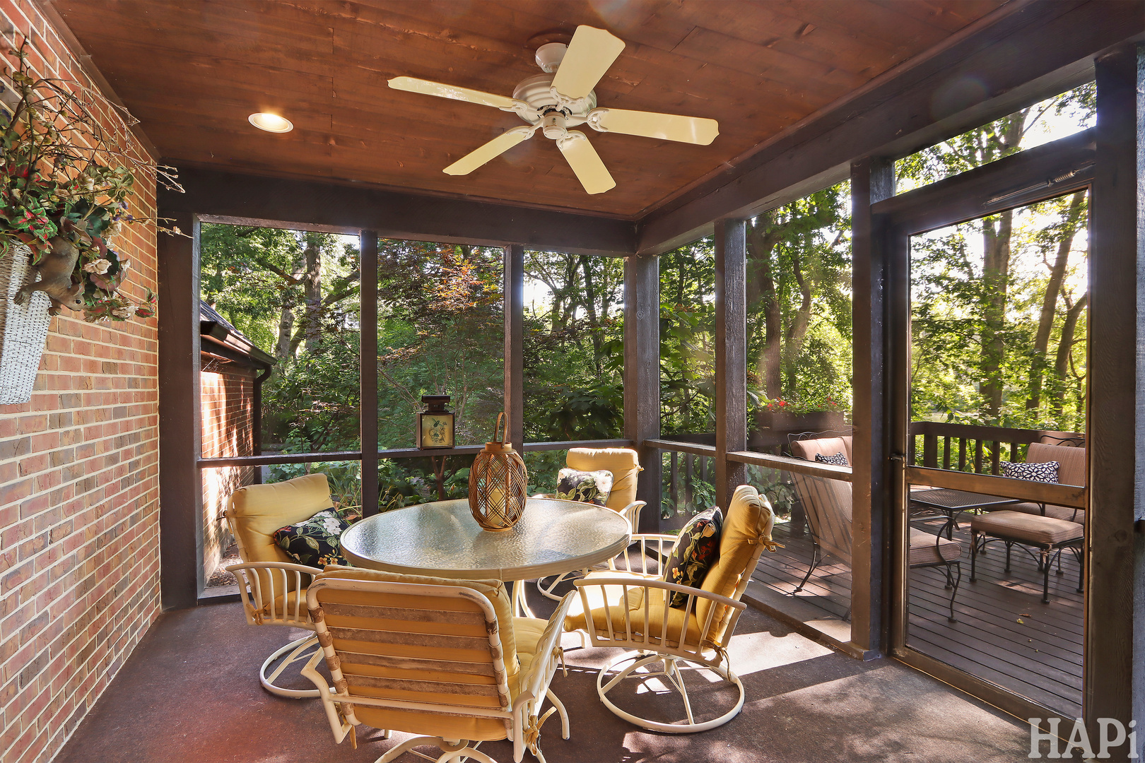 23785 W Barnswallow Lane, Wauconda, IL 60084