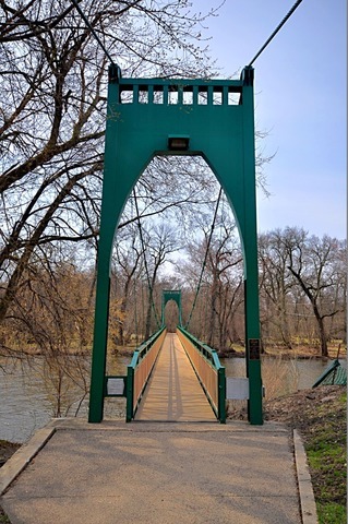 10 E Burlington Street #2B, Riverside, IL 60546