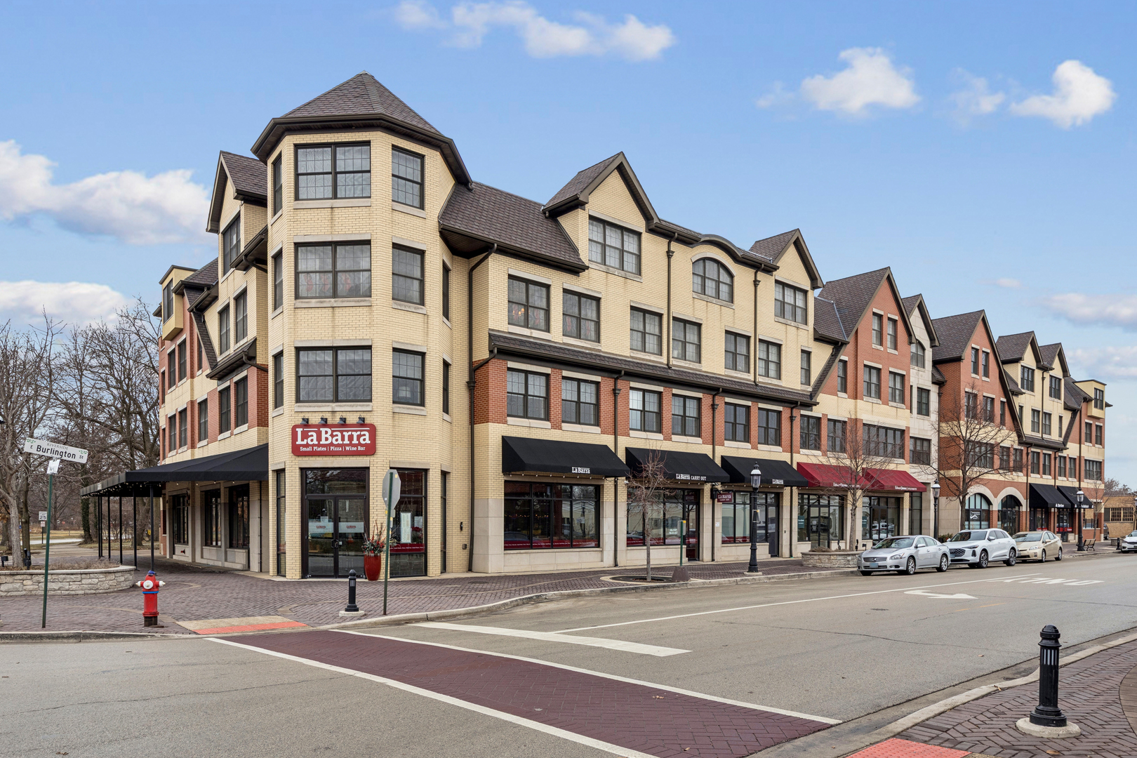 10 E Burlington Street #2B, Riverside, IL 60546