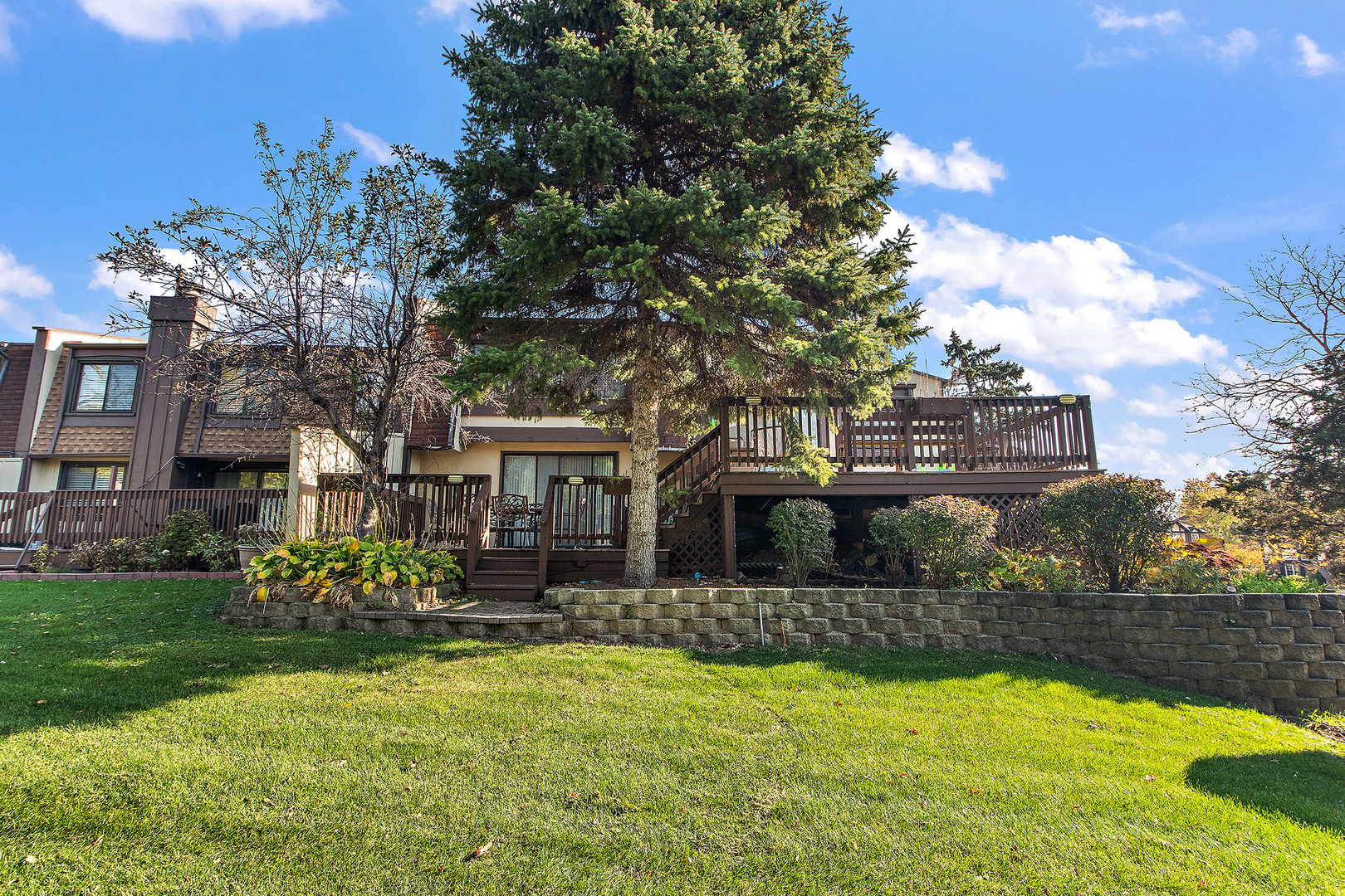 Indian Head Park, IL 60525