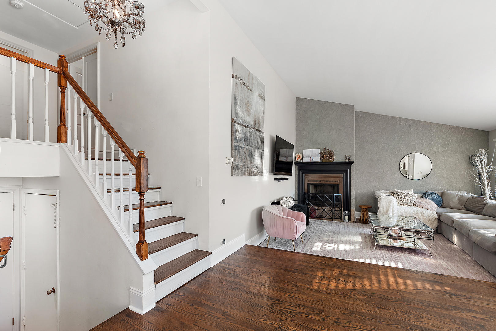 Indian Head Park, IL 60525