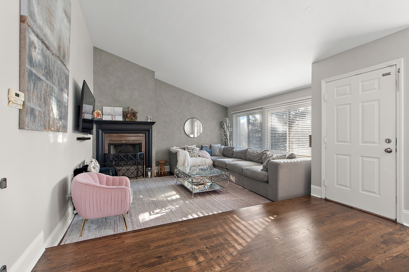 Indian Head Park, IL 60525