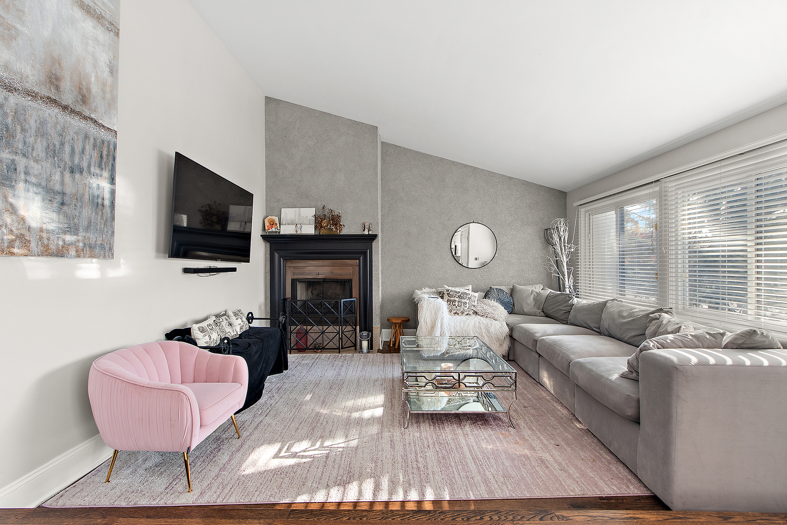 Indian Head Park, IL 60525