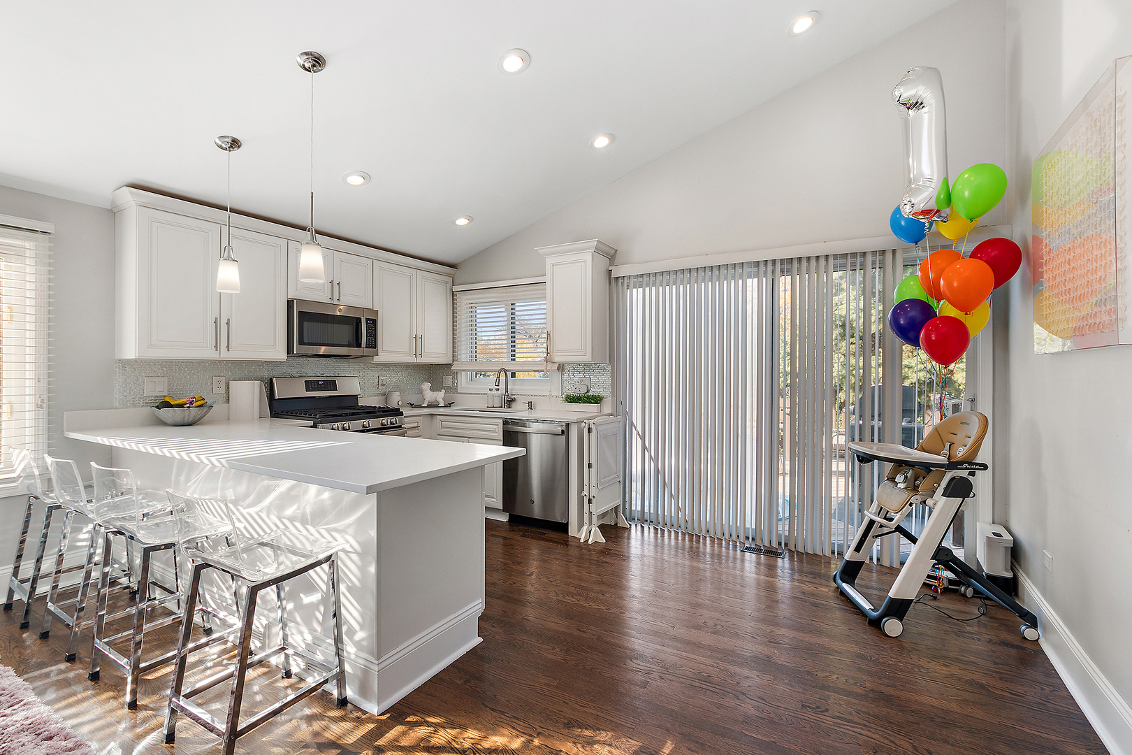 Indian Head Park, IL 60525