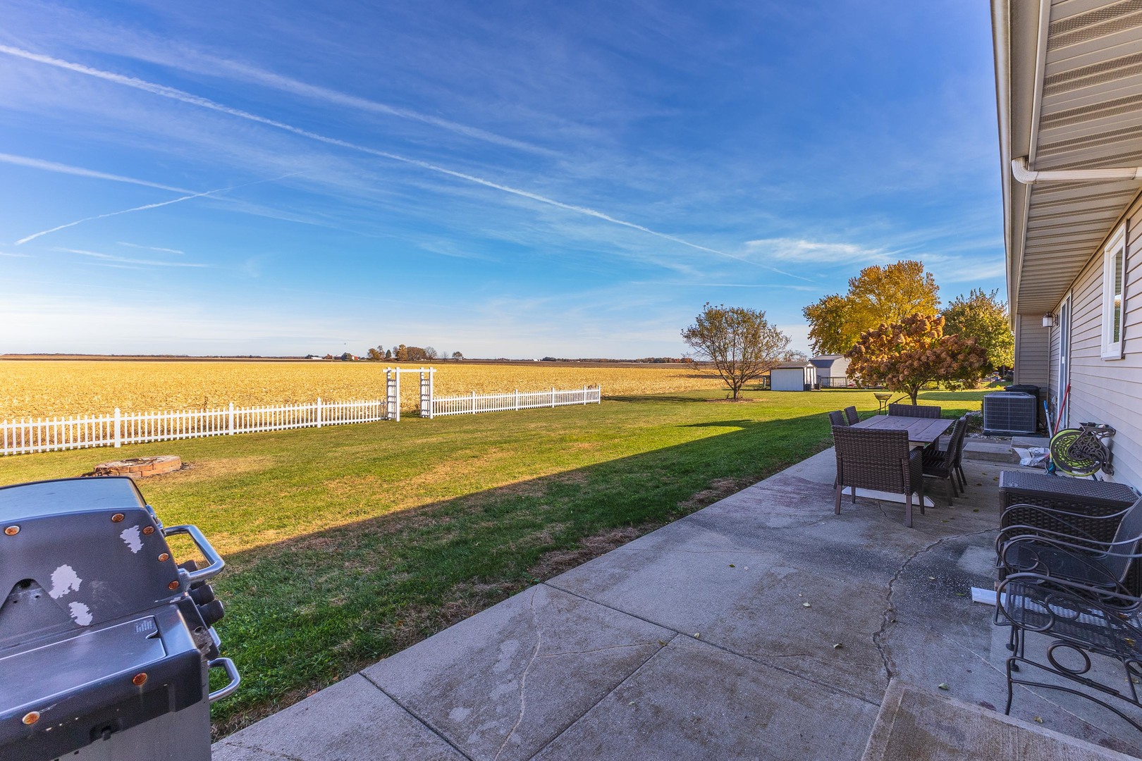 804 Havens Drive, Hudson, IL 61748