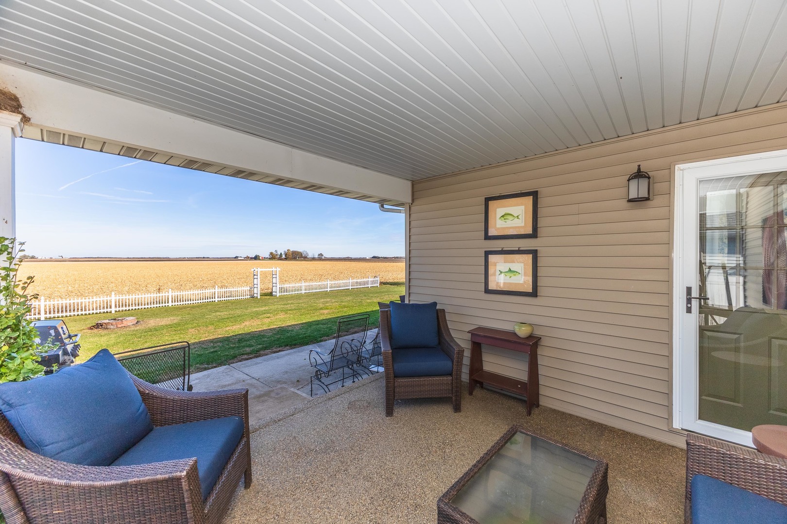 804 Havens Drive, Hudson, IL 61748