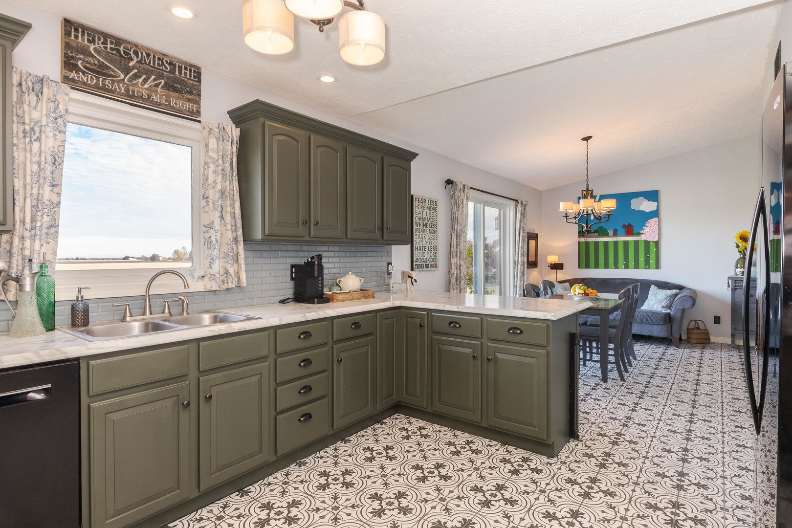 804 Havens Drive, Hudson, IL 61748