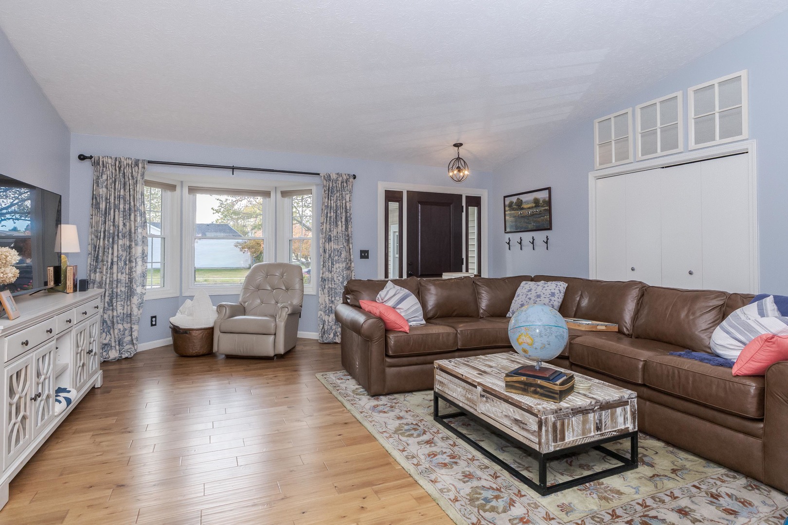 804 Havens Drive, Hudson, IL 61748