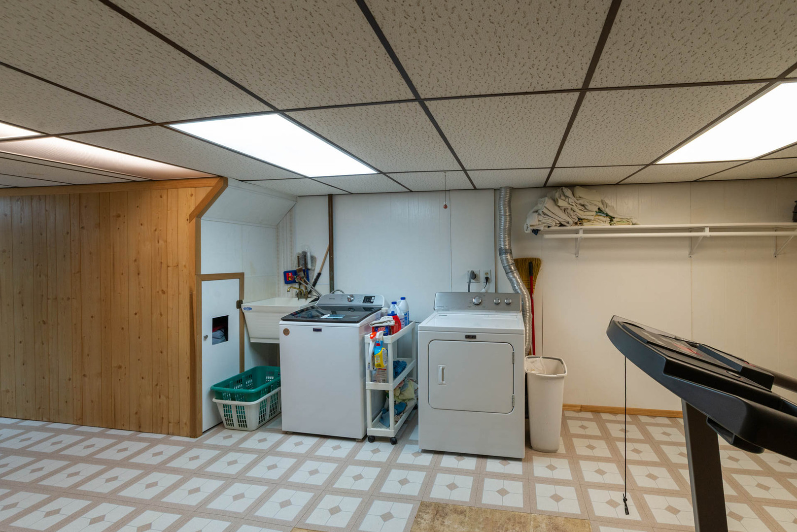 2019 Gilboa Avenue, Zion, IL 60099