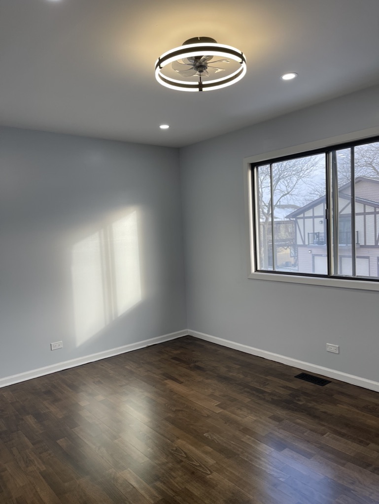 1475 Sacramento Drive #1475, Hanover Park, IL 60133