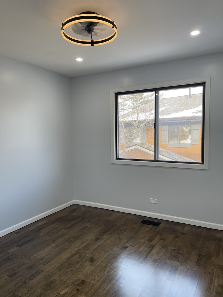 1475 Sacramento Drive #1475, Hanover Park, IL 60133