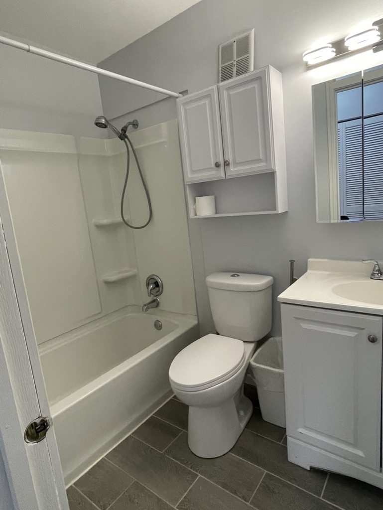 1475 Sacramento Drive #1475, Hanover Park, IL 60133