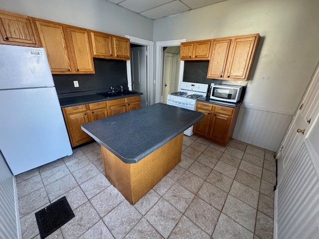 506 E Chestnut Street, Bloomington, IL 61701